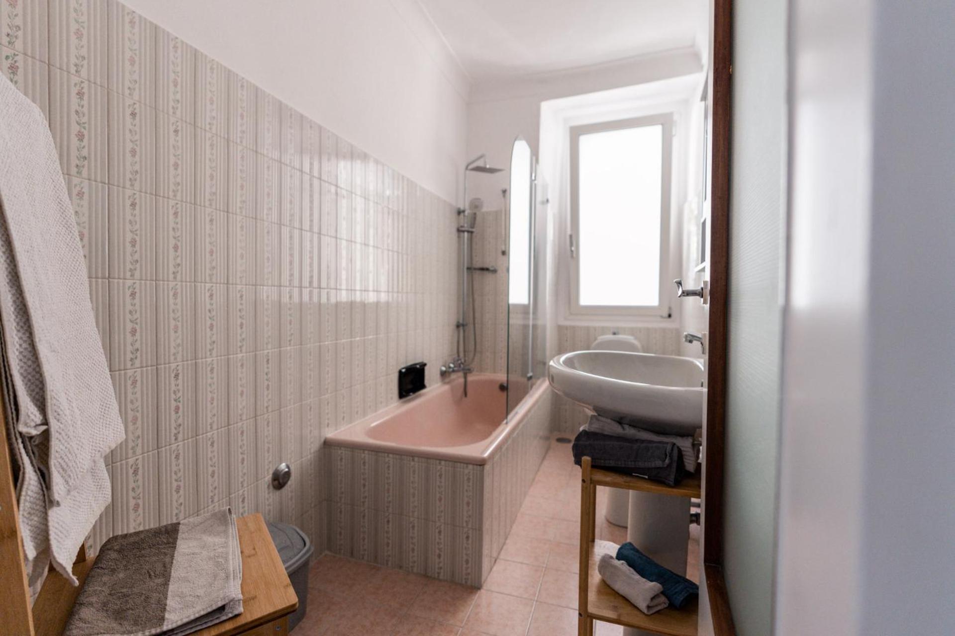 Dnart Holidays Home Blevio Bagian luar foto