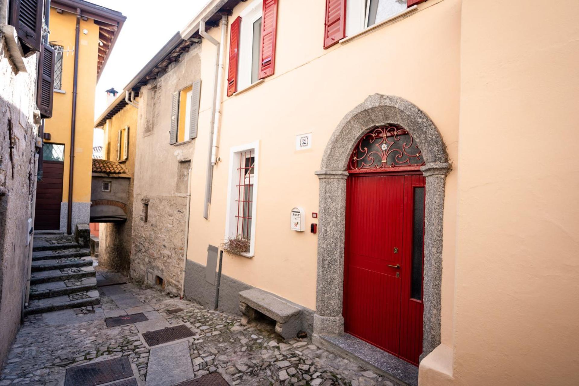 Dnart Holidays Home Blevio Bagian luar foto